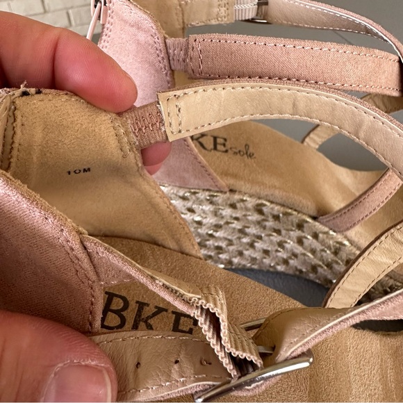 BKE Buckle Sole Davinia Espadrilles Strappy Wedge Sandal Shoe Size 10M - Picture 8 of 8